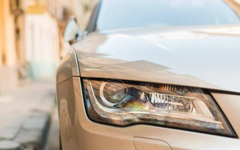 beige-luxury-sedan-tinted-window-project